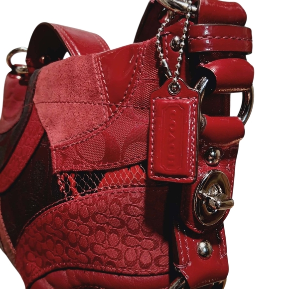 Coach Carly Patchwork Hobo shoulder bag. - Picture 6 of 12